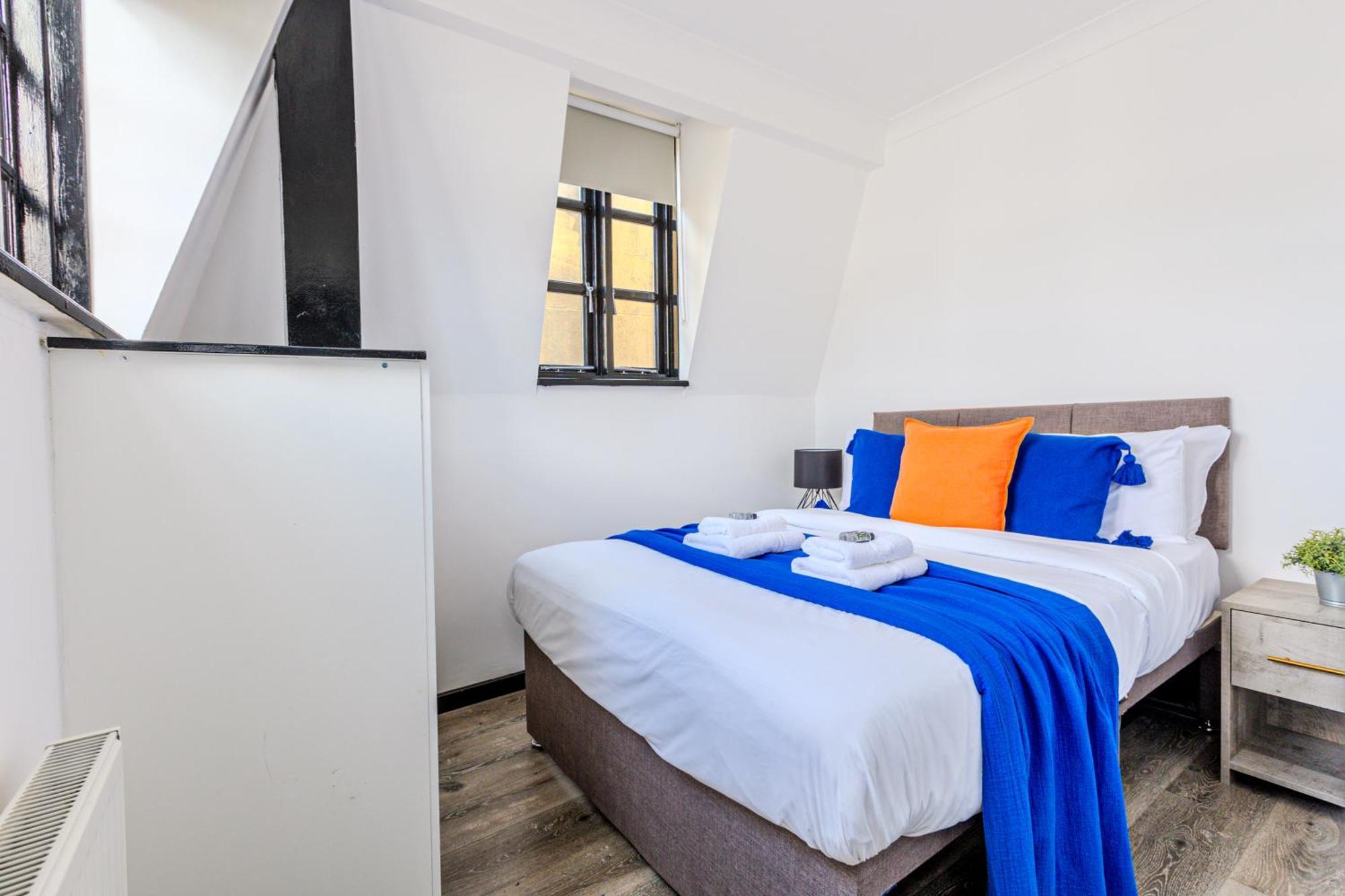Langdon - Bouverie Place Apartment London