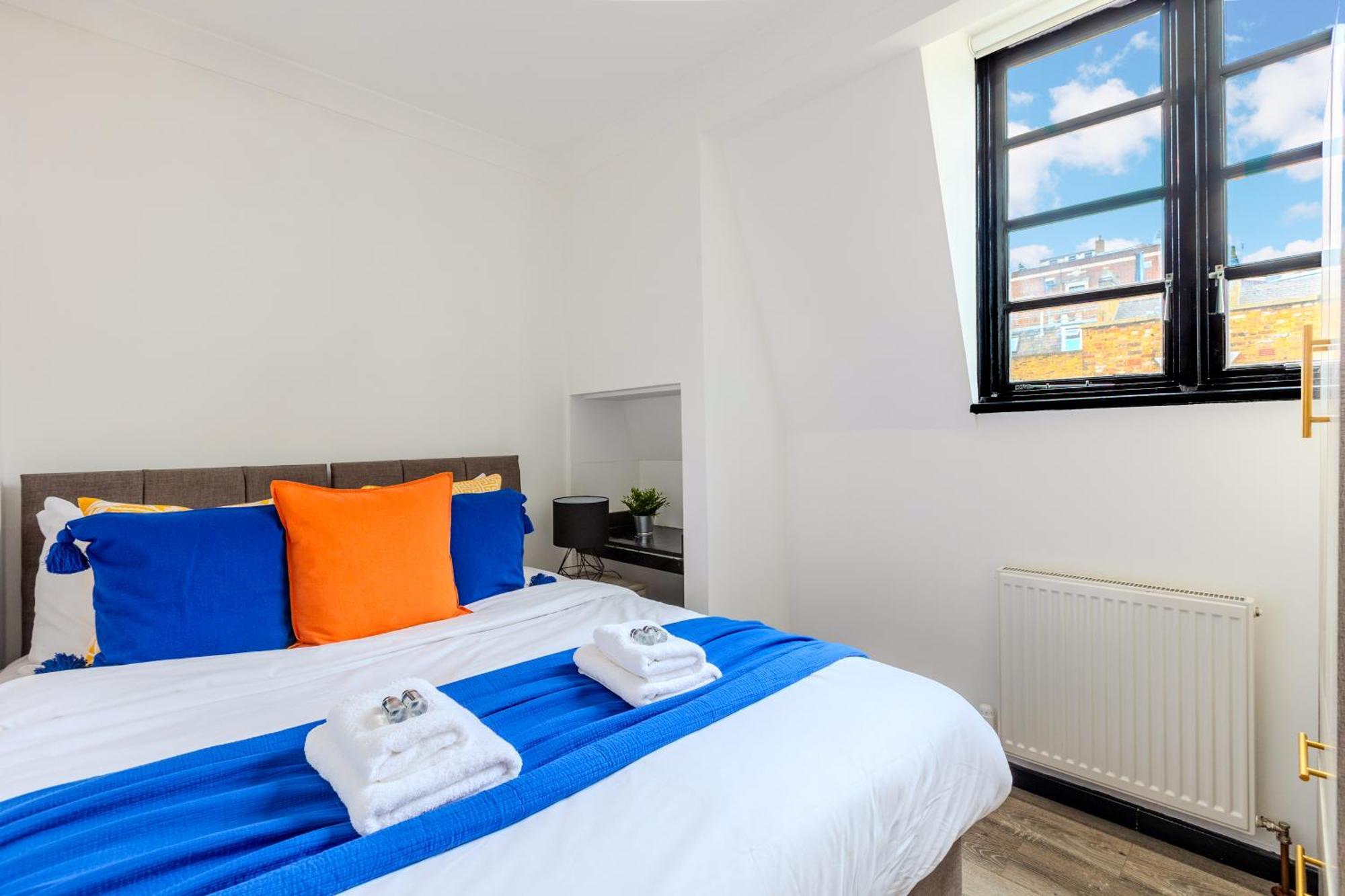 Langdon - Bouverie Place Apartment London