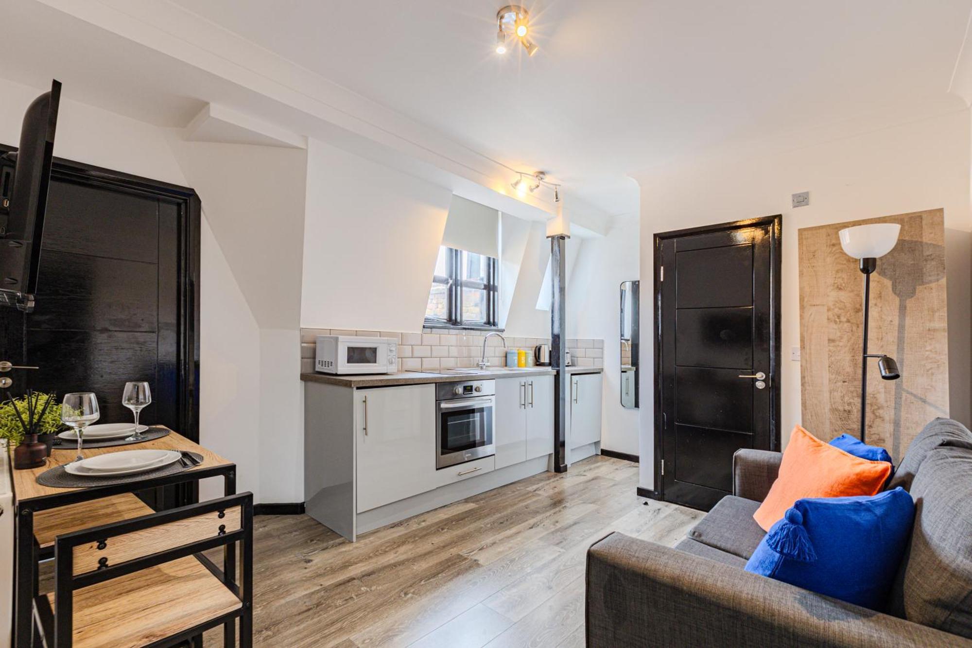 Langdon - Bouverie Place Apartment London