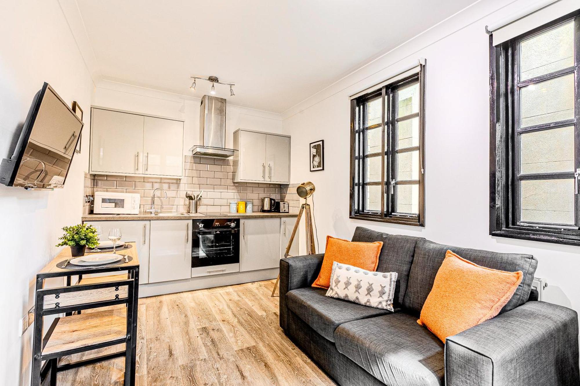 Langdon - Bouverie Place Apartment London