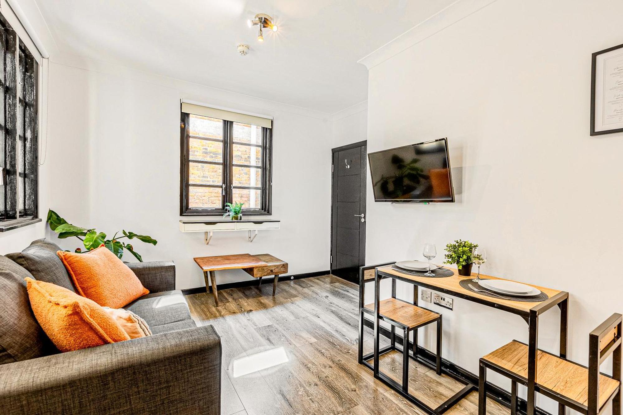 Langdon - Bouverie Place * London