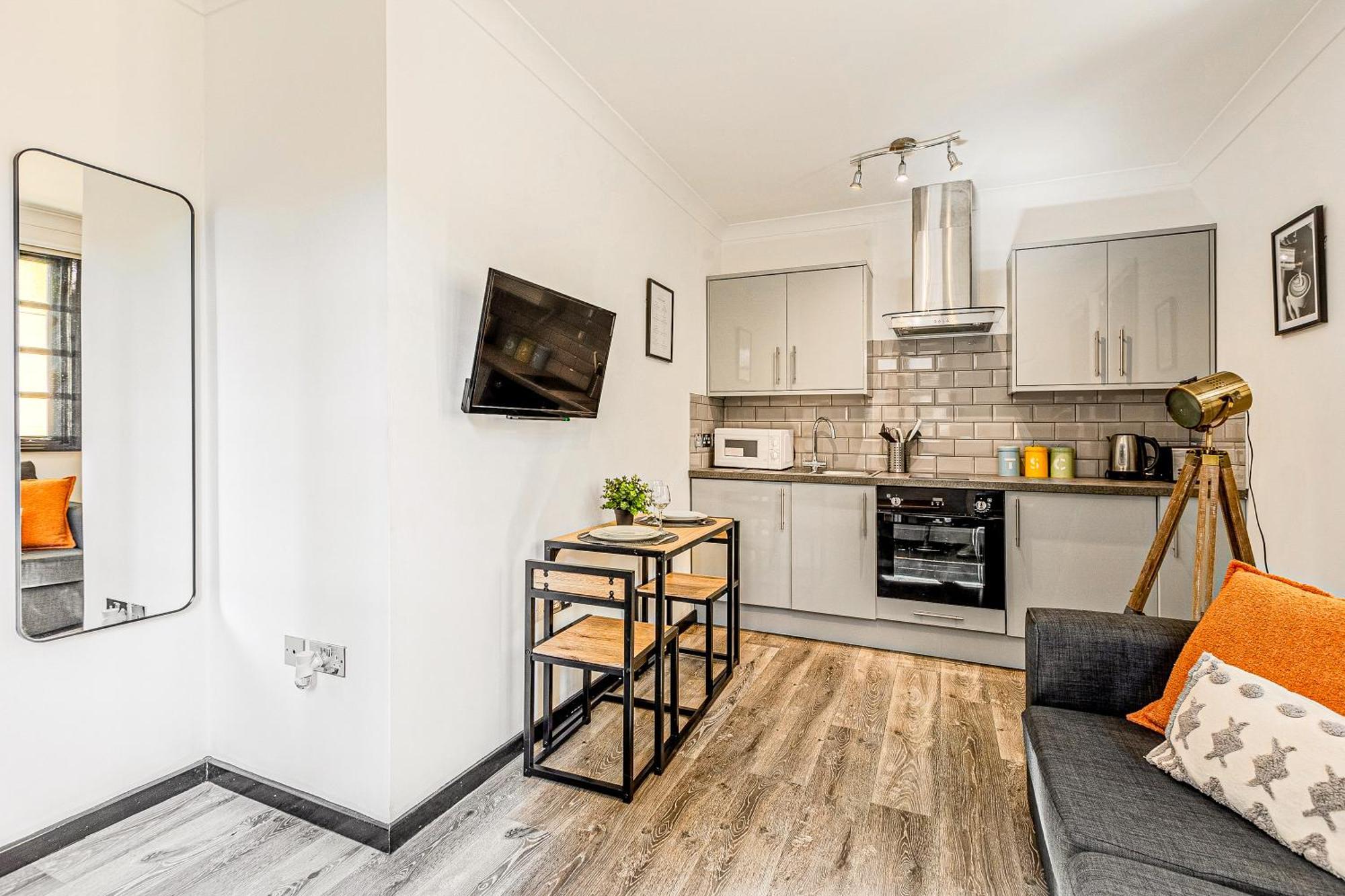 Langdon - Bouverie Place Apartment London